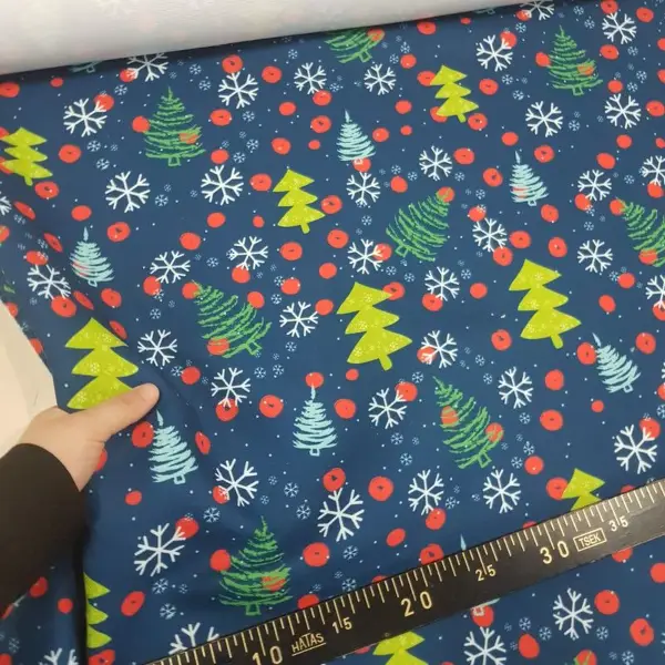 Yılbaşı Desenli Fon Perde Evm993 Kumaşı Kalındır Duck Bezi Değildir- Yeşil-Sarı