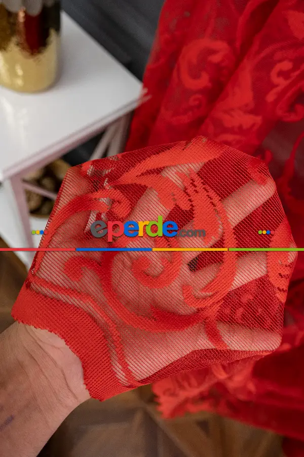 Sarmaşık Şal Desen Kırmızı Renk Desen Tasarım Tül