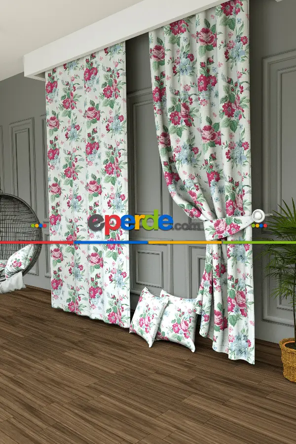 Rengarenk Çiçek Baskılı Fon Perde