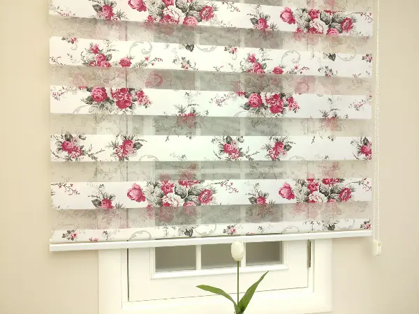 Zebra Perde - Çiçek Baskılı Çocuk Ve Genç Odası- Mor