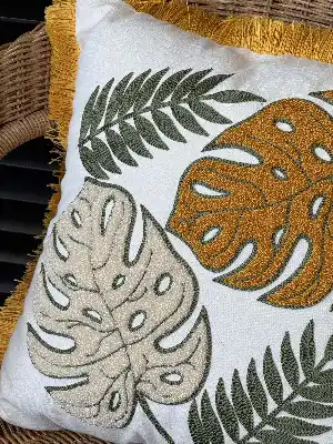 Turuncu Yeşil Tropikal Nakışlı Saçaklı Kırlent (iç Dolgusuz)