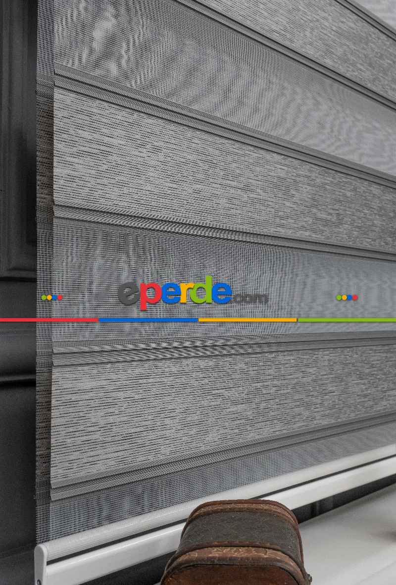 Oturma Odası - Gri Zebra Perde - Yarım Plise - Geniş Pileli Zebra Perde