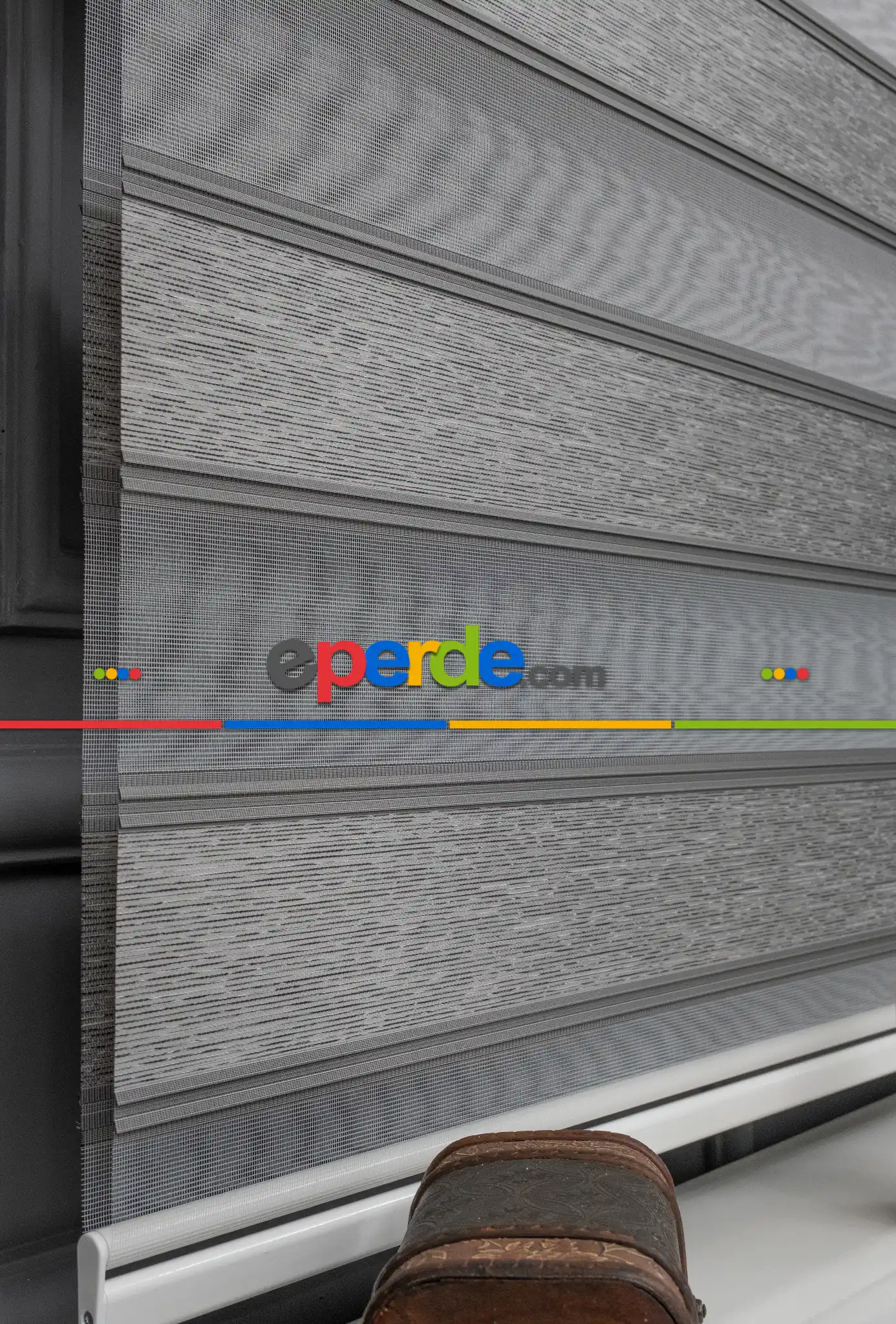 Gri Zebra Perde - Yarım Plise - Geniş Pileli Zebra Perde