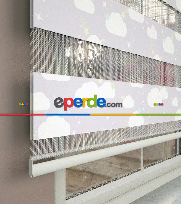 Bulut Desenli Baskılı Zebra Perde- Çok Renkli