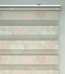 Kalp Desenli Baskılı Zebra Perde- Çok Renkli