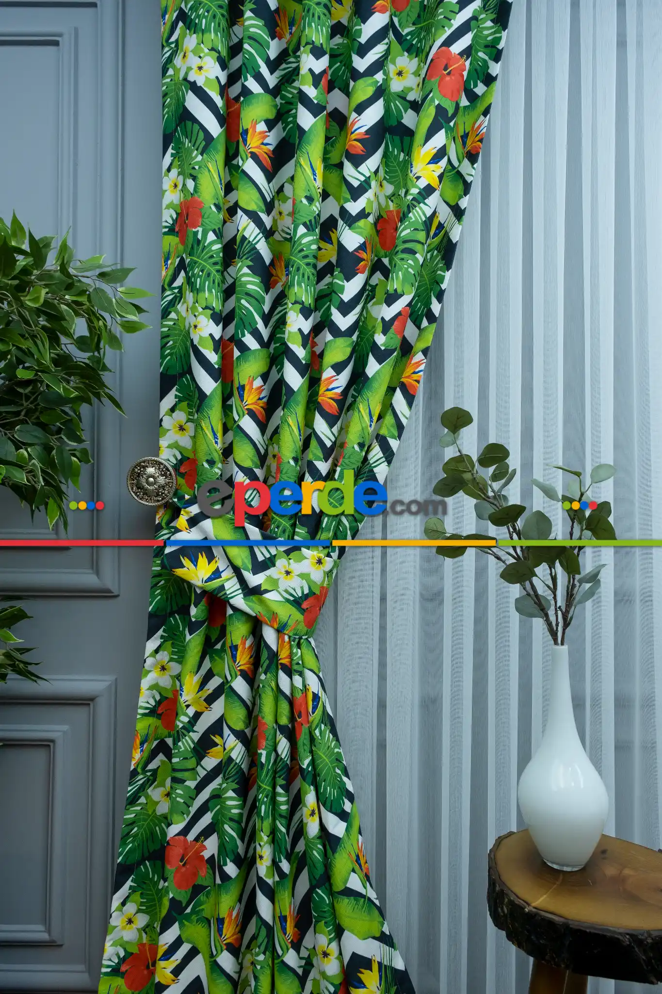 Tropikal Desenli Fon Perde K520 T - Kumaşı Kalındır Duck Bezi Değildir.- Yeşil-Çok Renkli