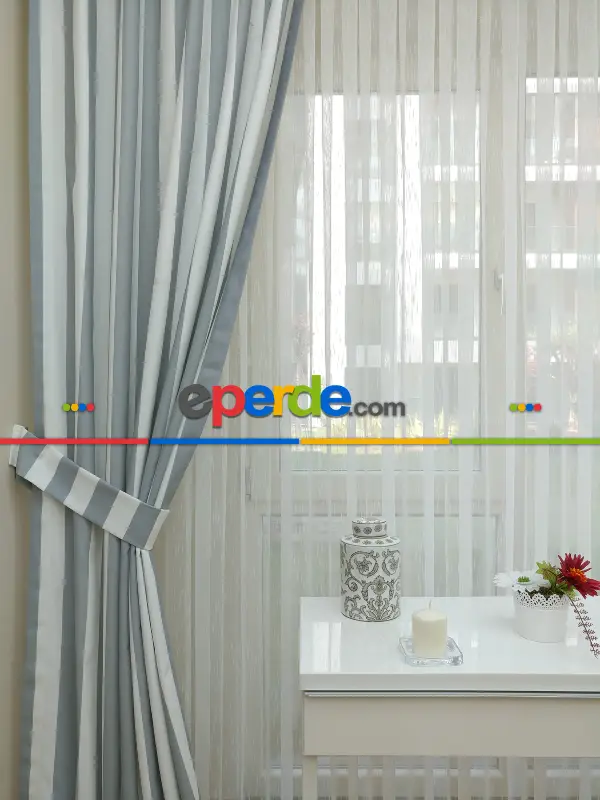 Gri Beyaz Çizgili Kaliteli Fon Perde Modelleri- Mavi-Beyaz