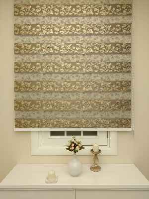 Oturma Odası - Jakarlı Zebra Perde Bdz-02- Altın Simli-kahve