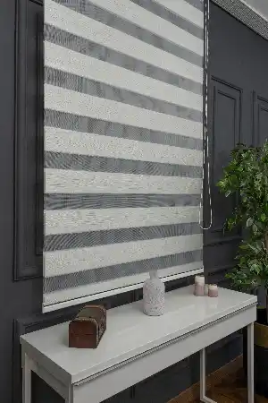 Zebra Perde -simli Kırık Pileli Zebra Perde
