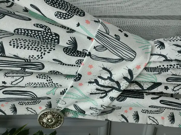 Bebek Odası Fon - Kaktüs Desenli Fon Perde Evm694 Kumaşı Kalındır Duck Bezi Değildir- Siyah-Yeşil