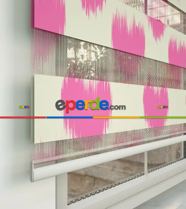 Kalp Desenli Baskılı Zebra Perde- Çok Renkli