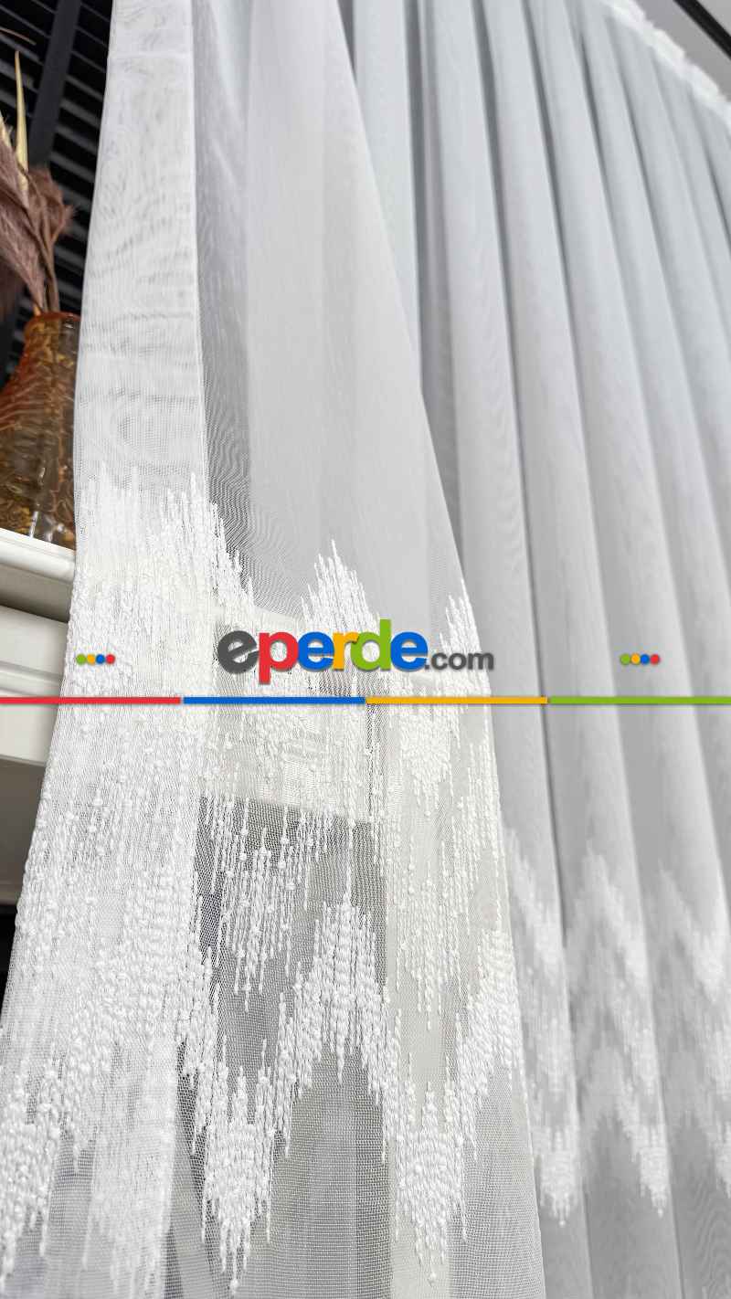 Taç Ekru Hafif Simli Nakışlı Tül Perde