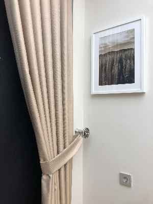 Krem Bej Desenli Jakar Fon Perde