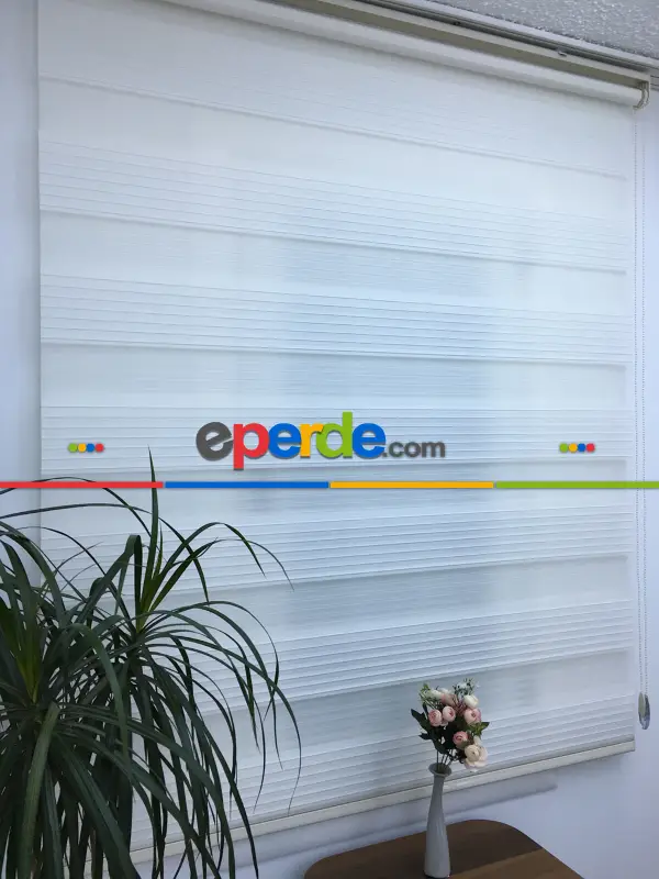 Yatak Odası - Zebra Perde - Geniş Pileli Zebra Perde- Ekru