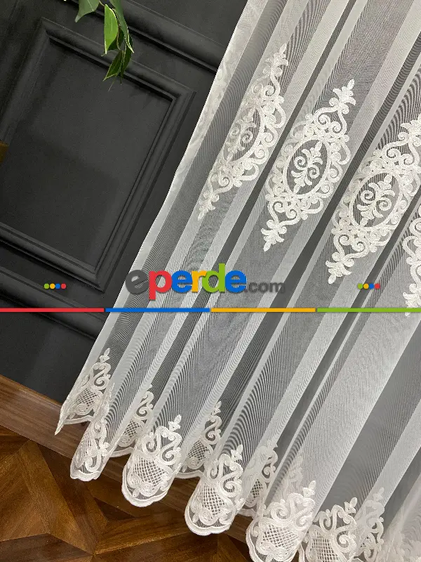 Pırıltı Zemin Nakışlı Tül- Ütü İstemez