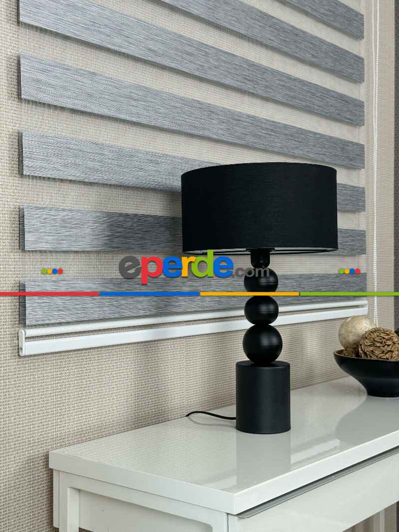 Mutfak Gri Bambu Zebra Perde, Standart Metal Kasalı Yüksek Kalite Kornişe Kolay Montaj Seçenekli