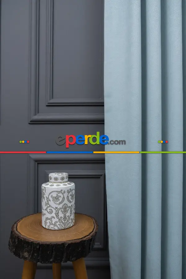 Mint Yeşli Düz Fon Perde Dökümlü En