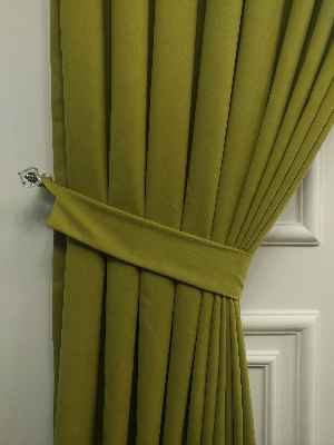 Arzenen Birinci Sınıf Kalite Kadife Dokulu Tek Kanat Fon Perde.- Fıstık Yeşili