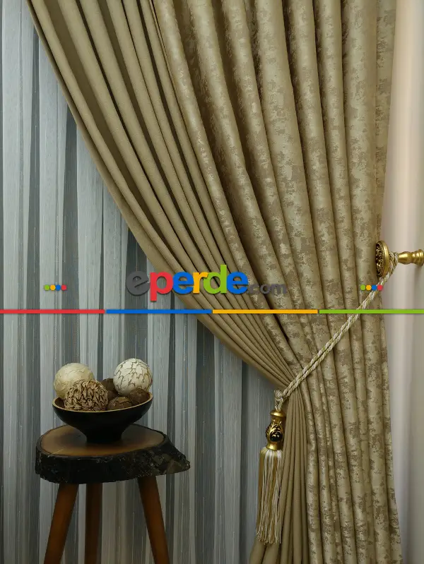 Patine Desenli Açık Kahve Renk Kombinli Desenli Fon Perde- Kahve Açık