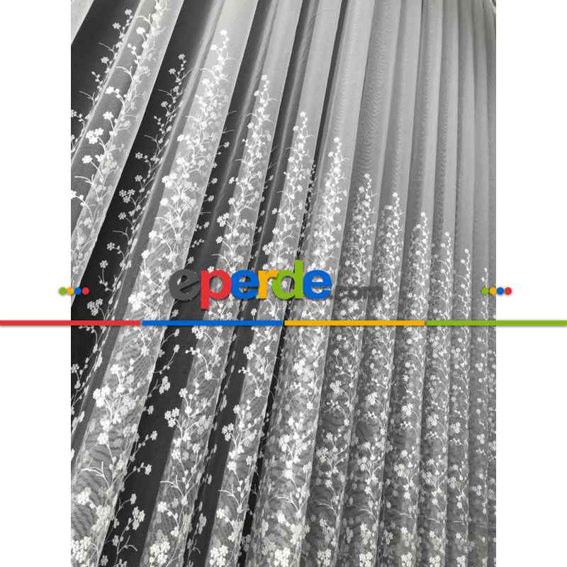 Etek Ucu Minik Papatya Desenli Tül Perde