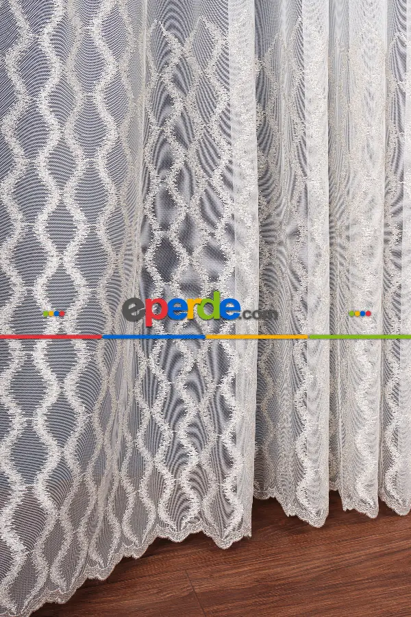 Salon Tül Modelleri - Eteği Duble Nakış Işlemeli Tül Perde