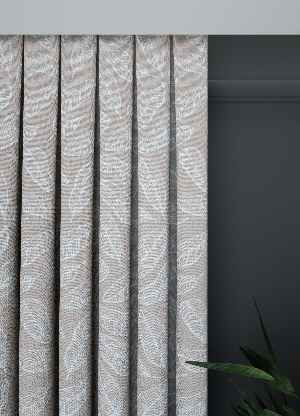 Geniş En Bej Renk Yaprak Desenli Fon Perde 1. Kalite