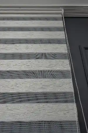 Zebra Perde -simli Kırık Pileli Zebra Perde