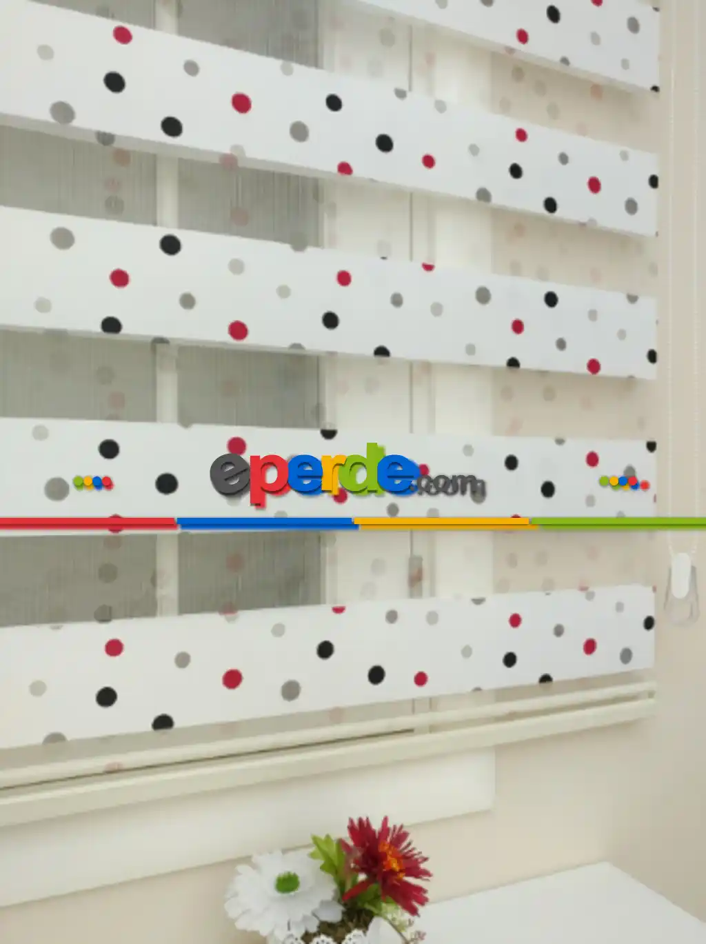 Brillant Renkli Basklı Çocuk Odası Zebra Perde- Siyah-kırmızı-beyaz