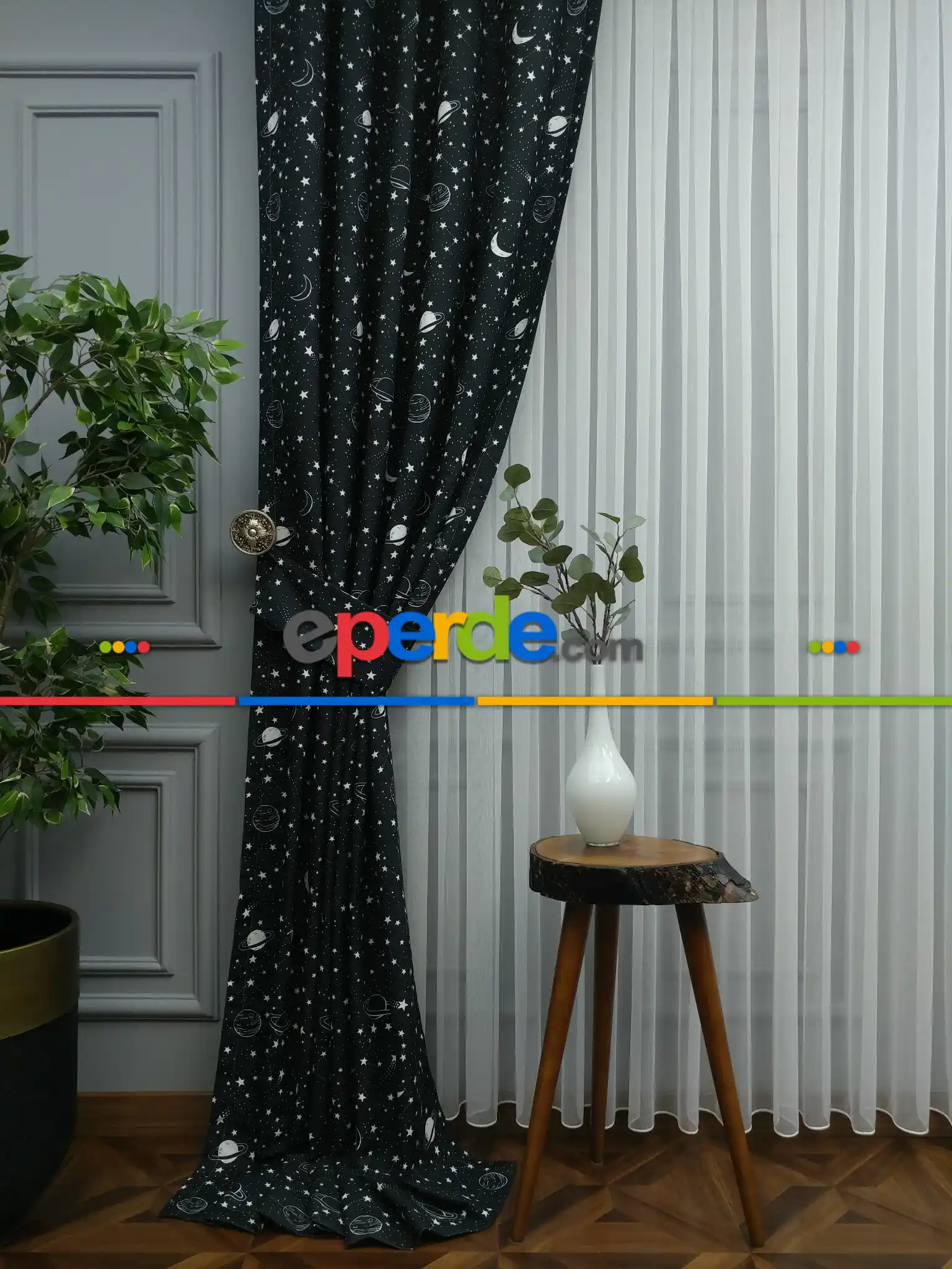 Uzay Gezegen Desenli Fon Perde Evm667 Kumaşı Kalındır Duck Bezi Değildir- Siyah-Beyaz