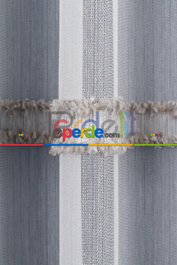 Enine Renkli Bantlı Püskül Detaylı Bambu Zemin Tül Perde