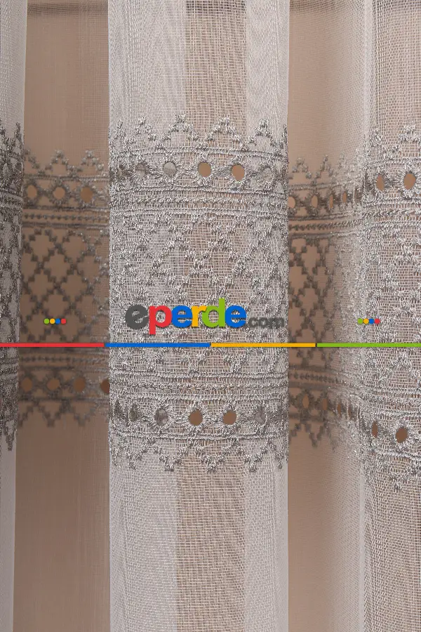 Enine Bantlı Avangart Nakış İşlemeli Tül Perde