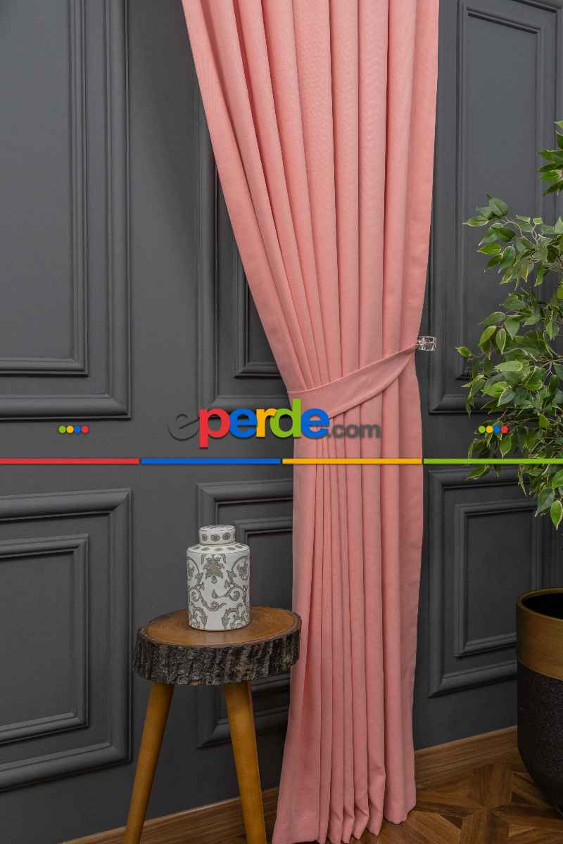 Salon - Pembe Düz Fon Perde Dökümlü En 