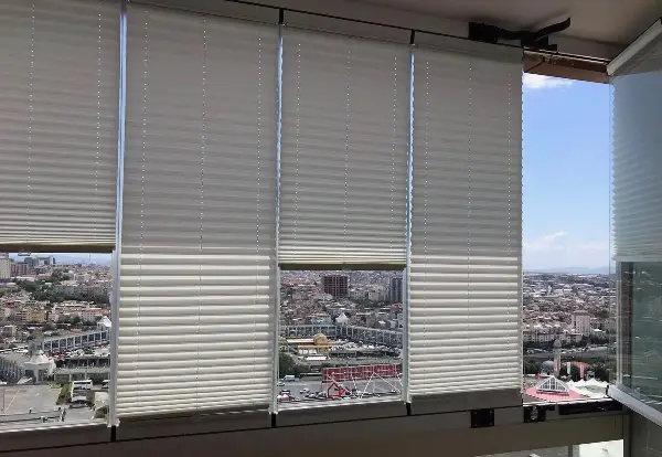 Cam Balkon Pilise Perde