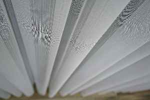 600 Kar Eteği Kurşunlu Çizgili Tül Perde