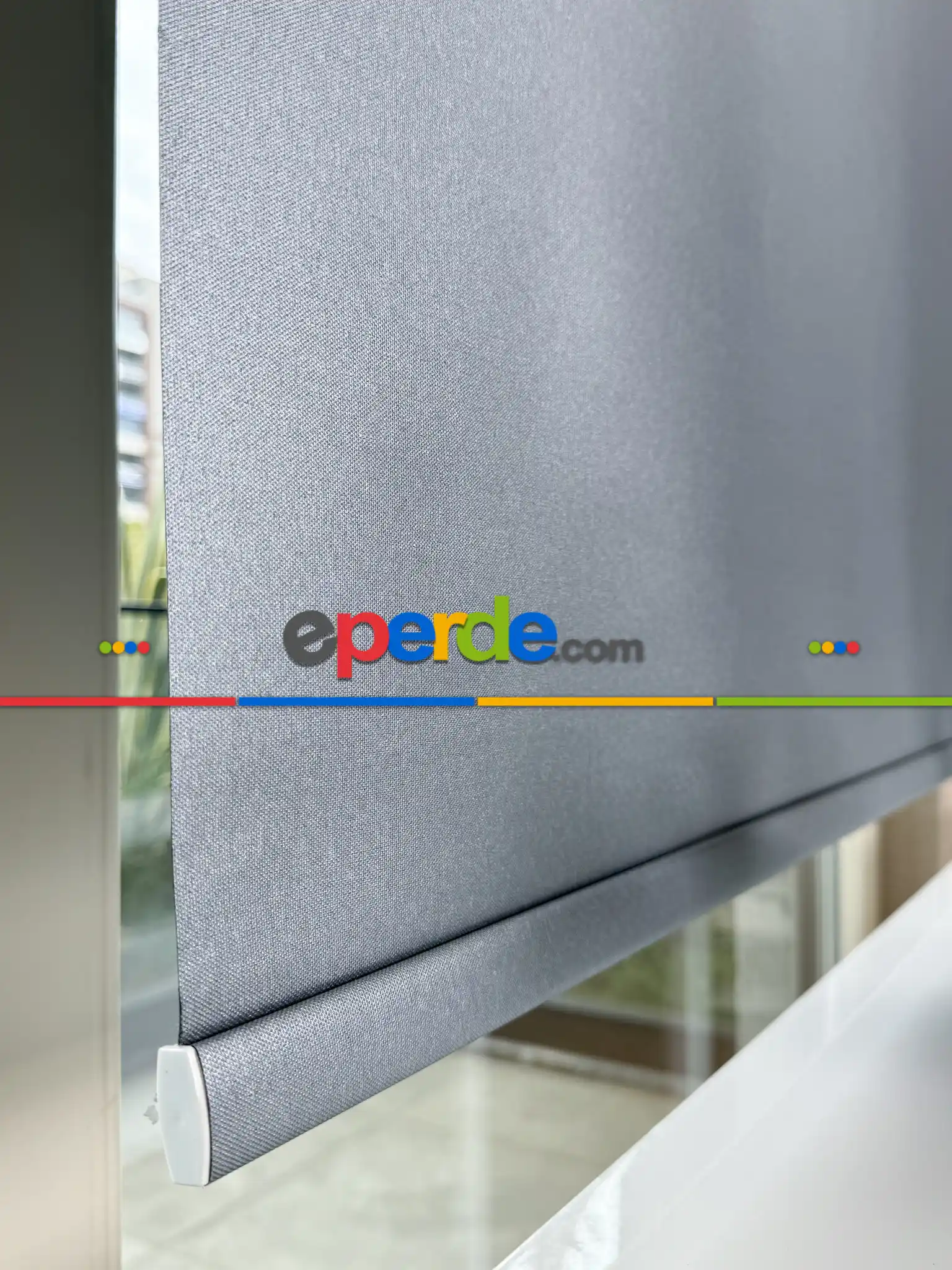 Parlak Antrasit Gri Karartma Blackout Stor Perde, Standart Metal Kasalı Yüksek Kalite Kornişe Kolay Montaj Seçenekli