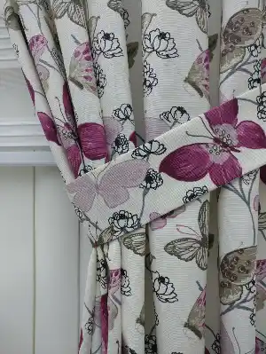 Kelebek Desenli Fon Perde Pembe Mor ( Leke Tutmaz )- Pembe-Mor