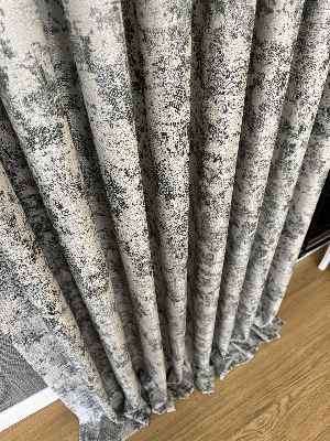 Patinedesenli Bej Yeşil Desenli Jakar Fon Perde (285 En)- Yeşil