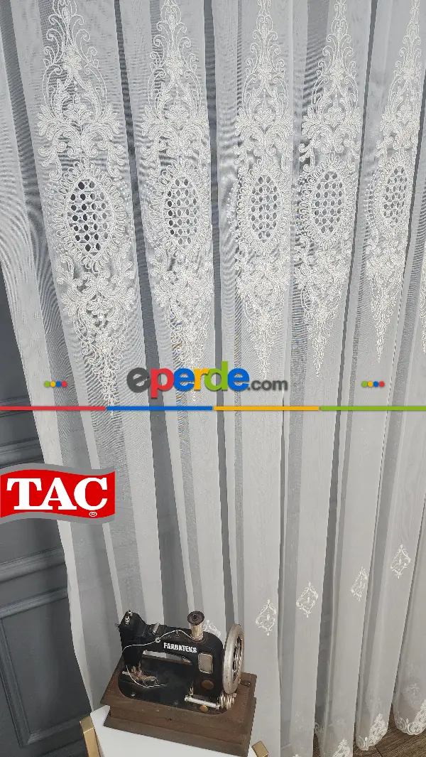 Taç Nakışlı Kort Damask Salon Model Tarz Tasarım Mega Exculusive