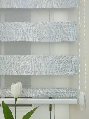 Gümüş Kabartmalı Jakarlı Zebra Perde- Gümüş
