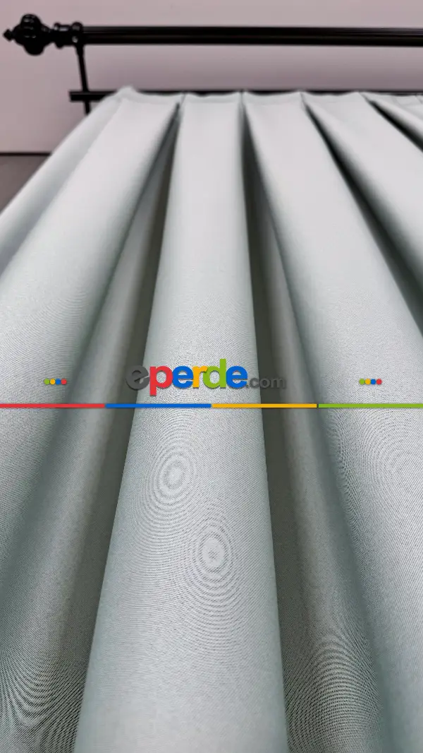 Yatak Odası - Açık Su Yeşili Blackout - Karartma Fon Perde, Premium Kalite Serisidir, � Oranında Işığı Keser