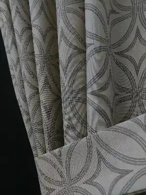 Dairesel Desenli Oturma Odası Fon Perde- Sütlü Kahve