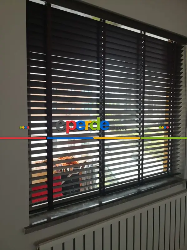 Mutfak 2025 Sezonu - 50 Mm Ahşap Görünümlü Jaluzi Perde - Alev Almaz - Sudan Etkilenmez