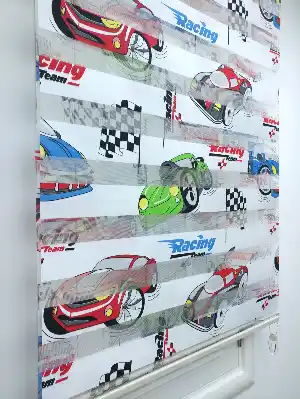Racing Arabalı Desen Zebra Perde Kırmızı-mavi-siyah- Siyah-Mavi-Kırmızı