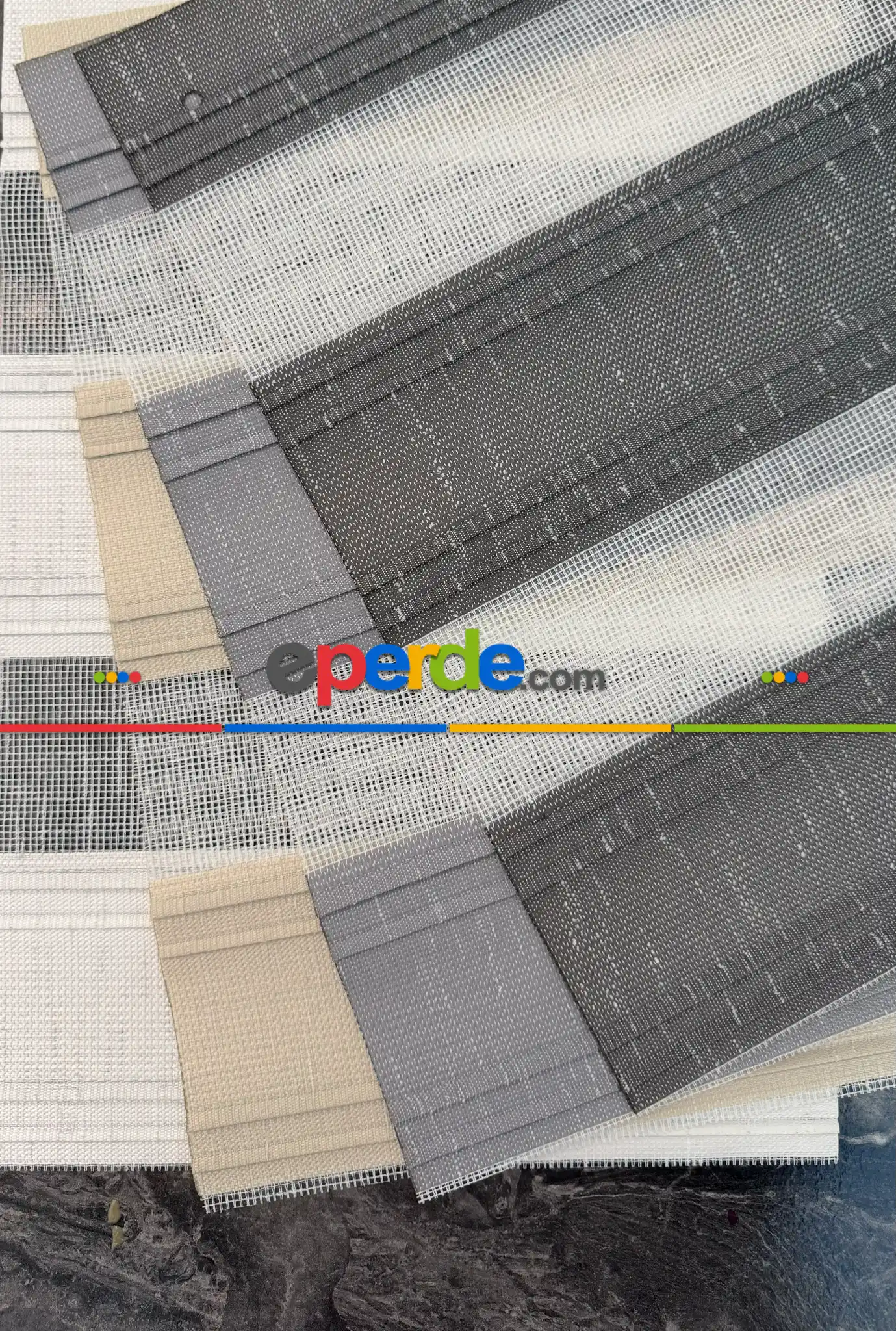 Oturma Odası - Keten Zebra Perde Yüksek Kalite Yarım Pliseli- Kornişe Kolay Montaj Ayağı Seçenekli - Standart Metal Kasalı