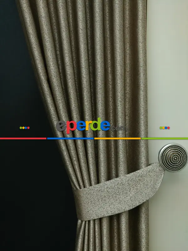 Kahve Çok Gramajlı Desenli Jakar Fon Perde