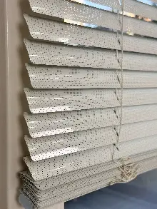 Mutfak Jaluzi - Ekru Perfore (delikli) Alüminyum Jaluzi Perde - 25mm