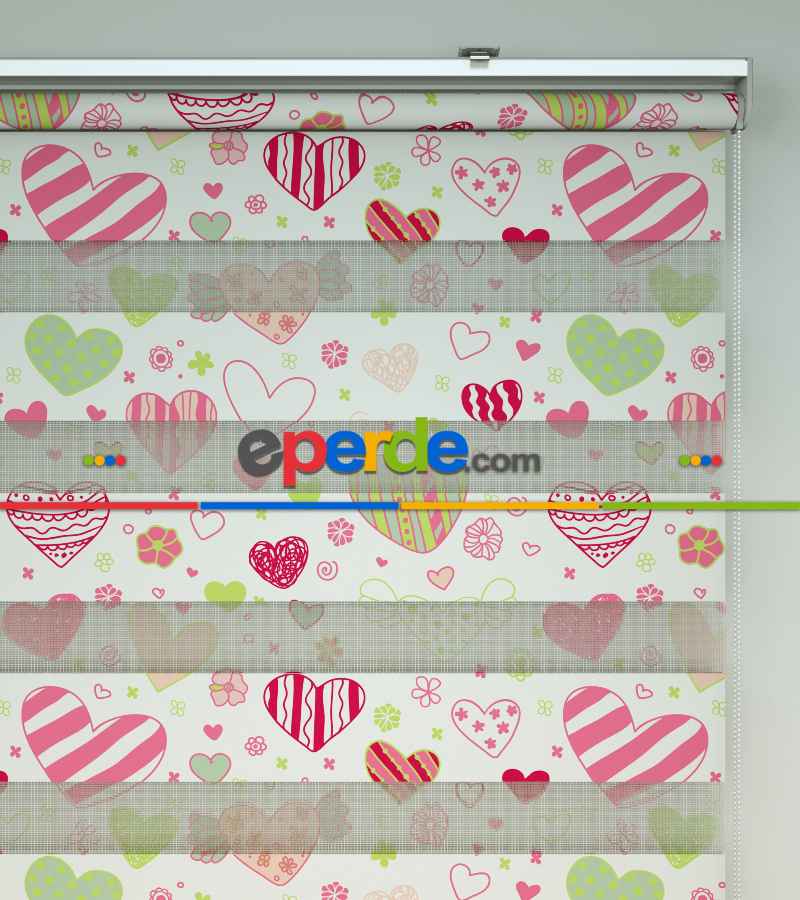 Kalp Desenli Baskılı Zebra Perde- Çok Renkli