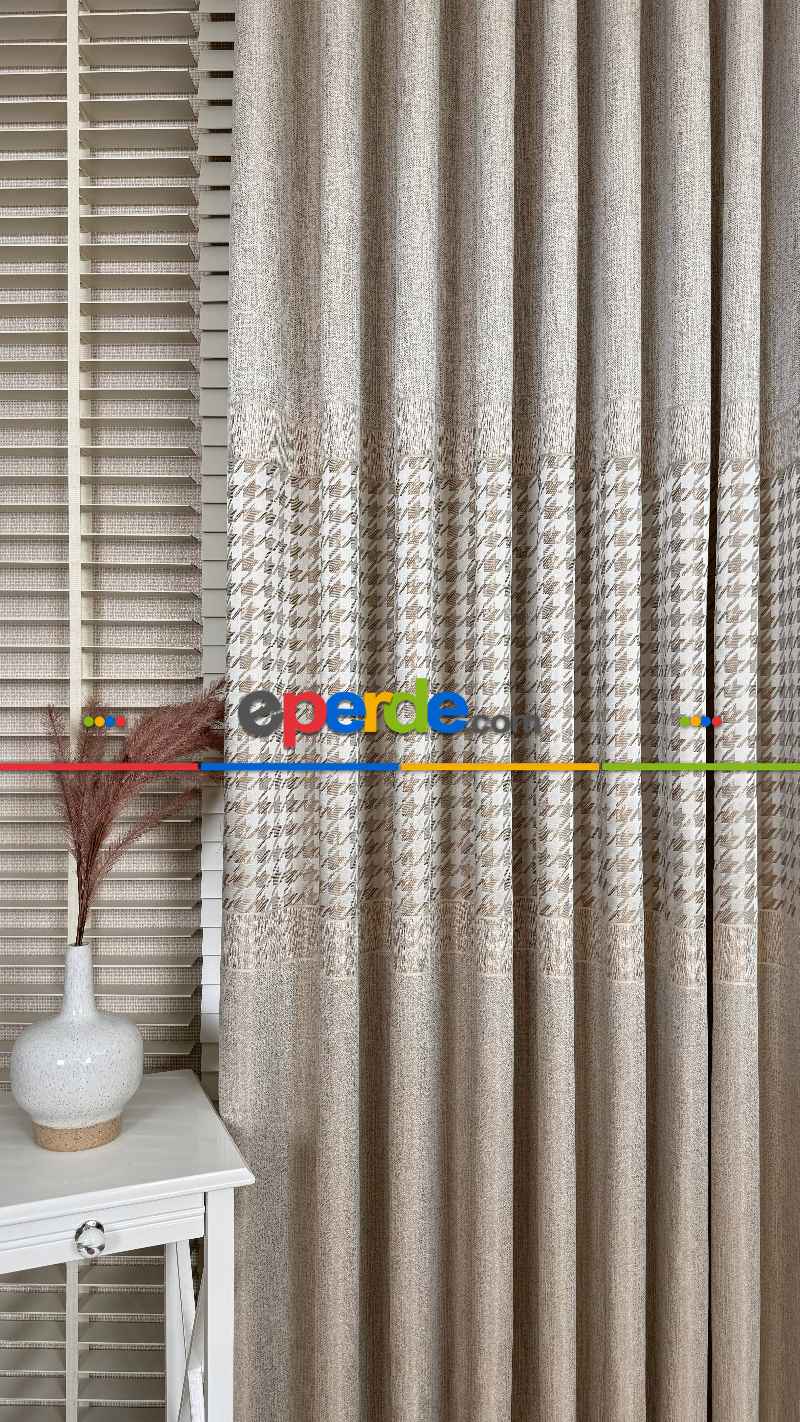 Krem Altın Fon Perde, Pano Model, Orta Pano Kazayağı Desenli, Jakar Dokuma.