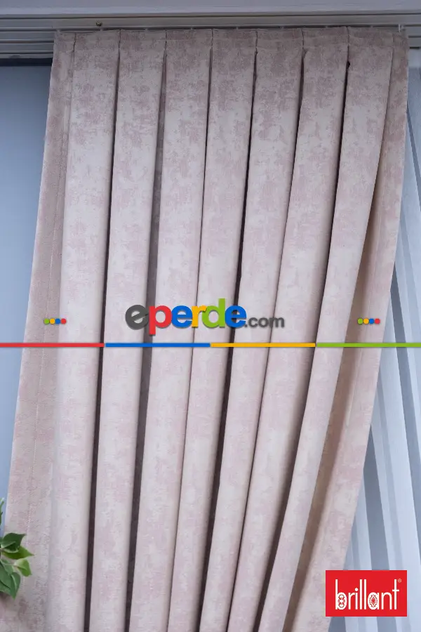 Patinedesenli Brillant Jakar Fon Perde(dökümlü Fon )- Bej-pudra