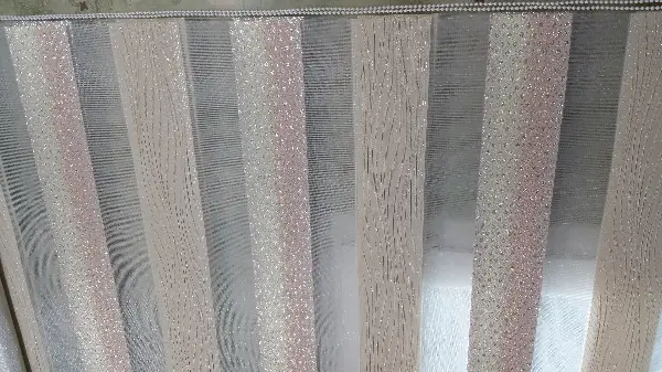 Genç Odası - Elit Jakarlı Simli Krem Pembe Geçişli Zebra Perde - Krem, Pembe, Gümüş Simli